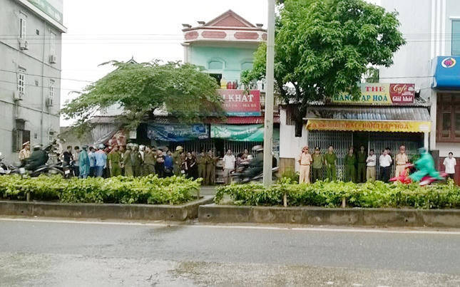 Quyết định trưng cầu giám định tâm thần đối với người mẹ giết chết con trai 8 tuổi